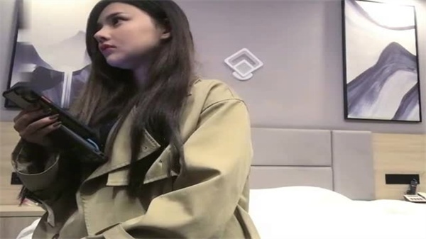 小宝寻花网约极品美女，巨乳翘臀颜值炸裂，爆操内射全记录